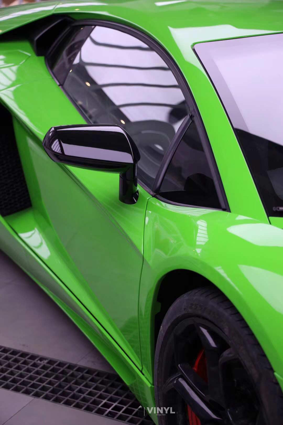 Gloss Crystalline Viper Green Vinyl Wrap