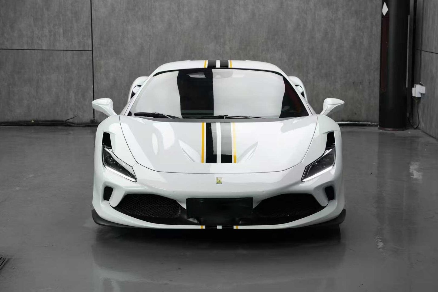 Gloss Crystal Piano White Vinyl Wrap