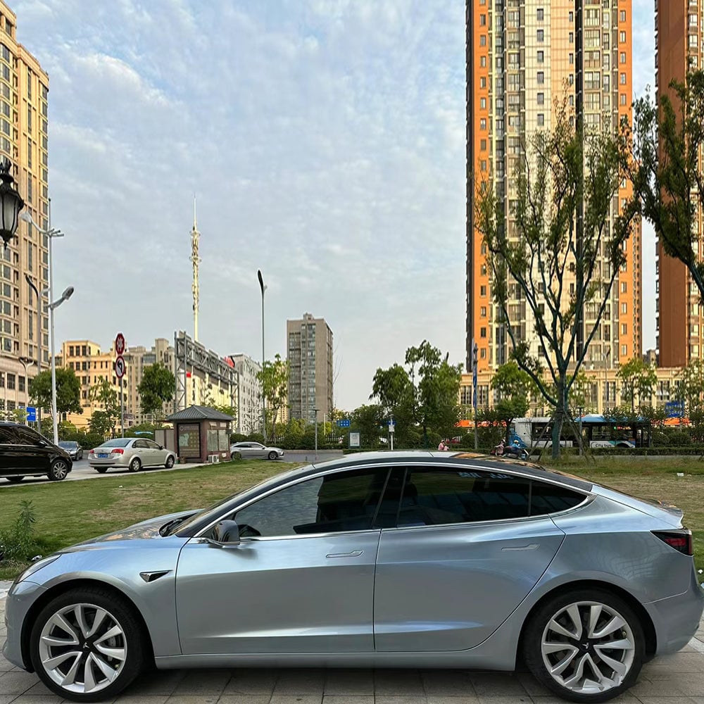Liquid Metallic Grey Car Wrap